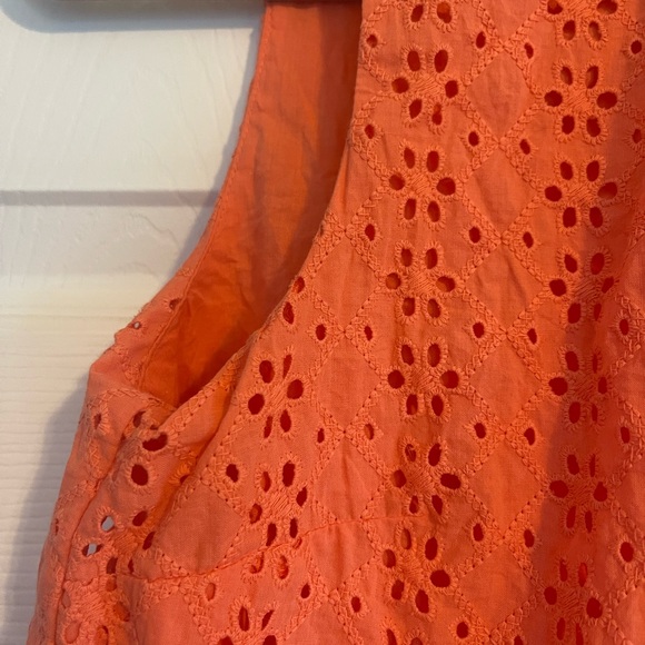 Loft sleeveless peplum top - Picture 2 of 6